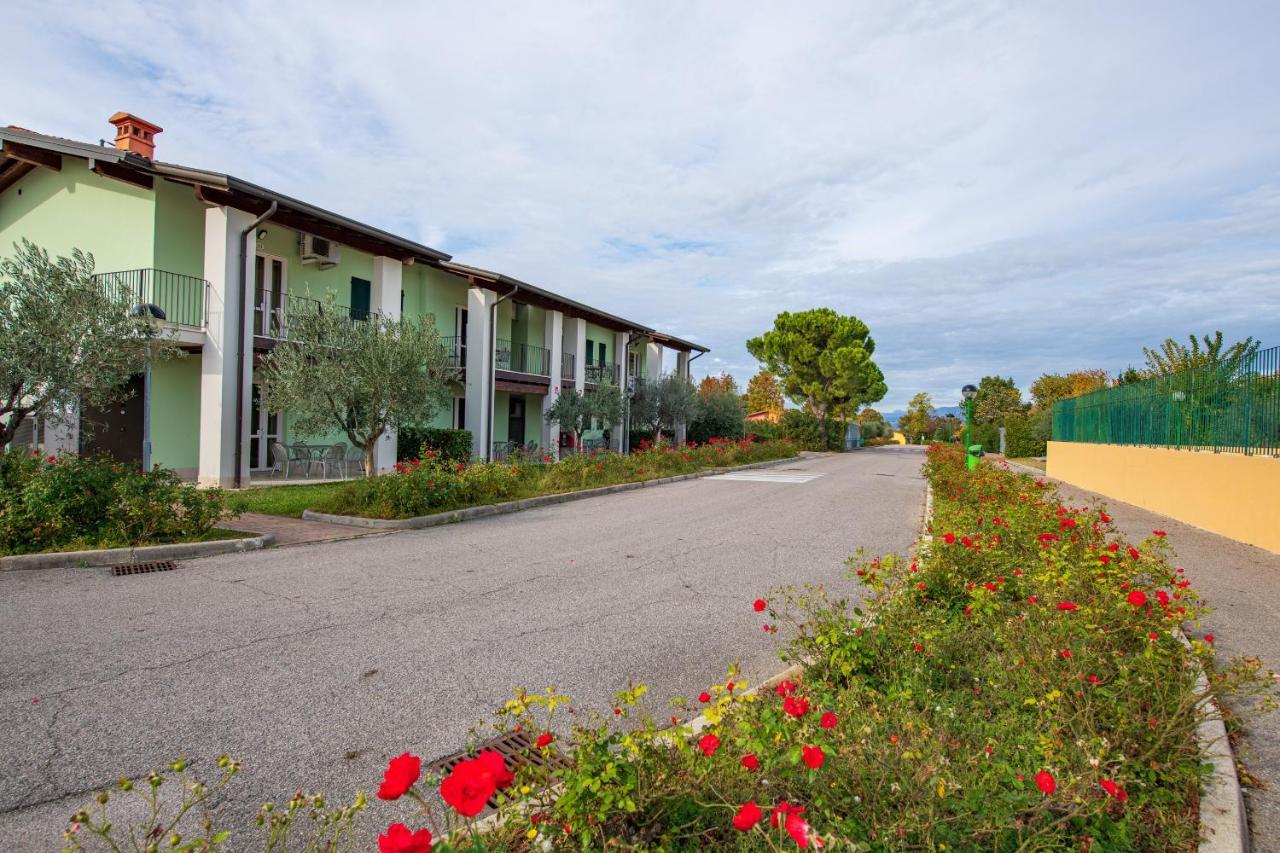 The Garda Village Sirmione Buitenkant foto