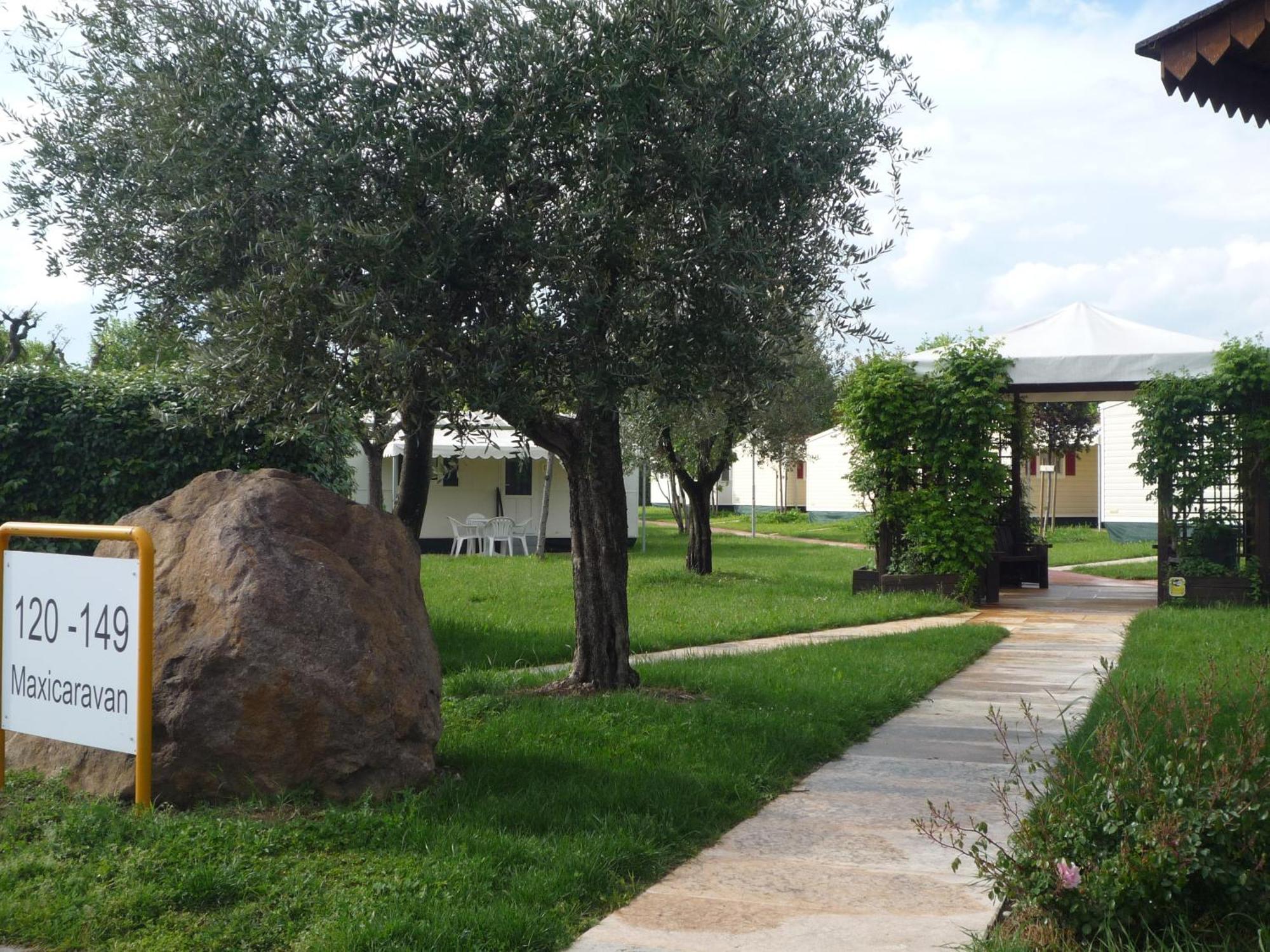 The Garda Village Sirmione Buitenkant foto